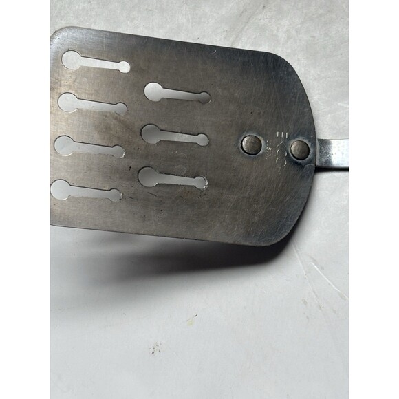 VTG EKCO Slotted Keyhole Spatula Turner Flipper Stainless Steel USA 10.5" Black - Picture 4 of 9